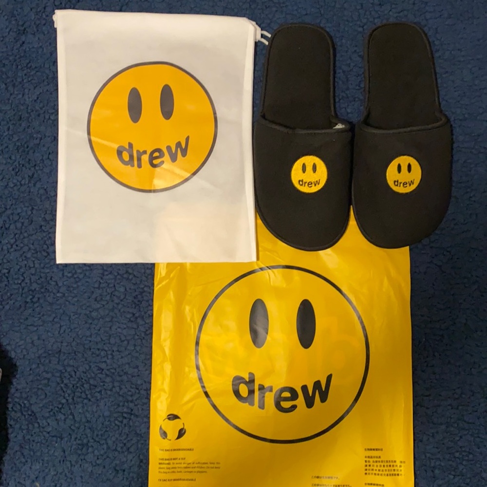 Drew house slippers L/XL brand new black